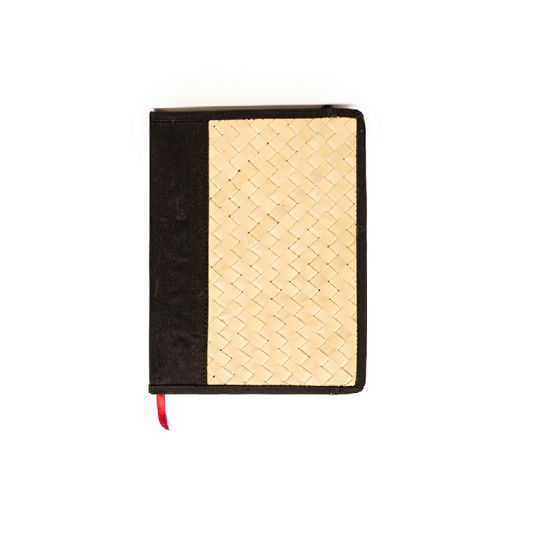 Notebook dengan Cover Anyaman Lontar